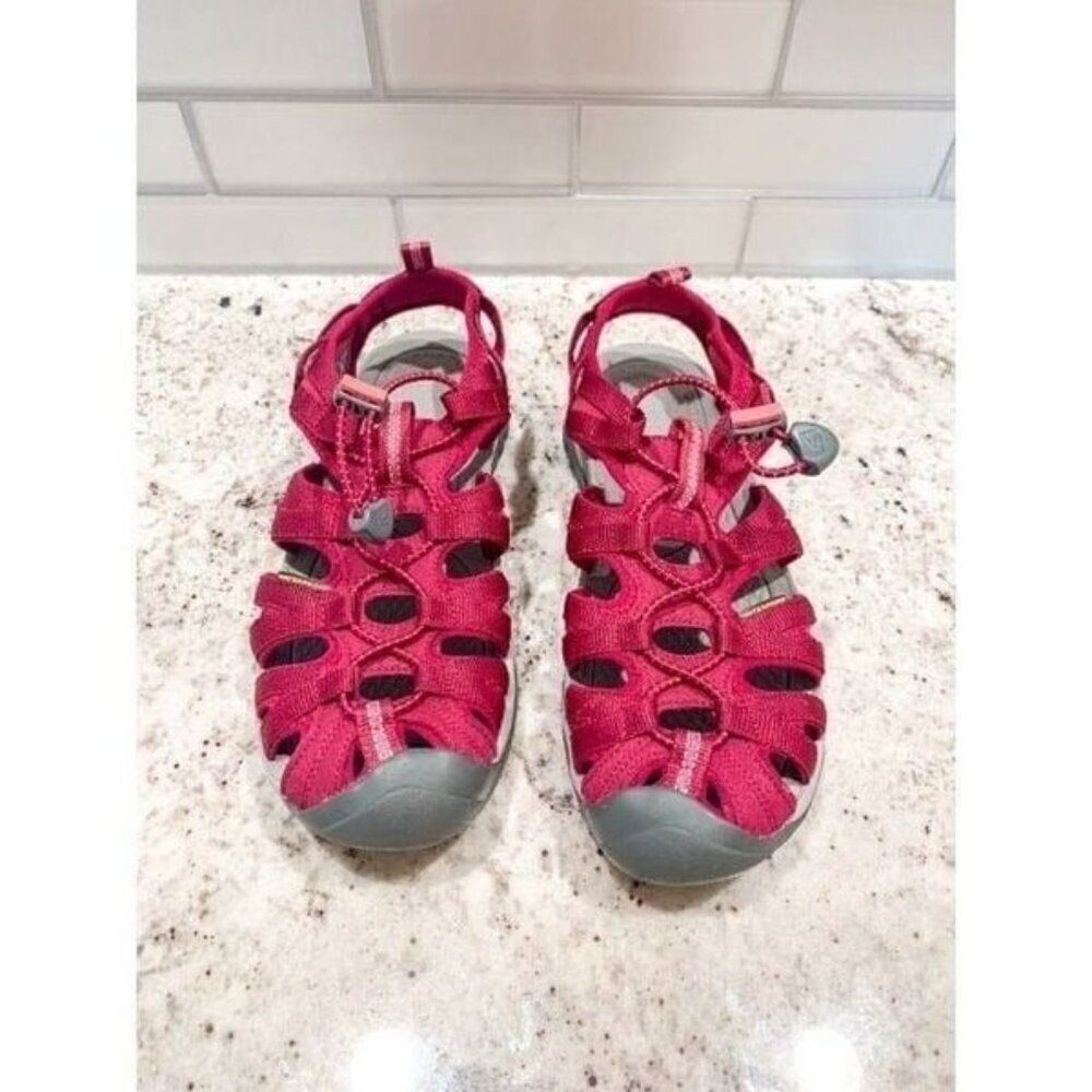 Keen Whisper Sandal Size 8 Like New